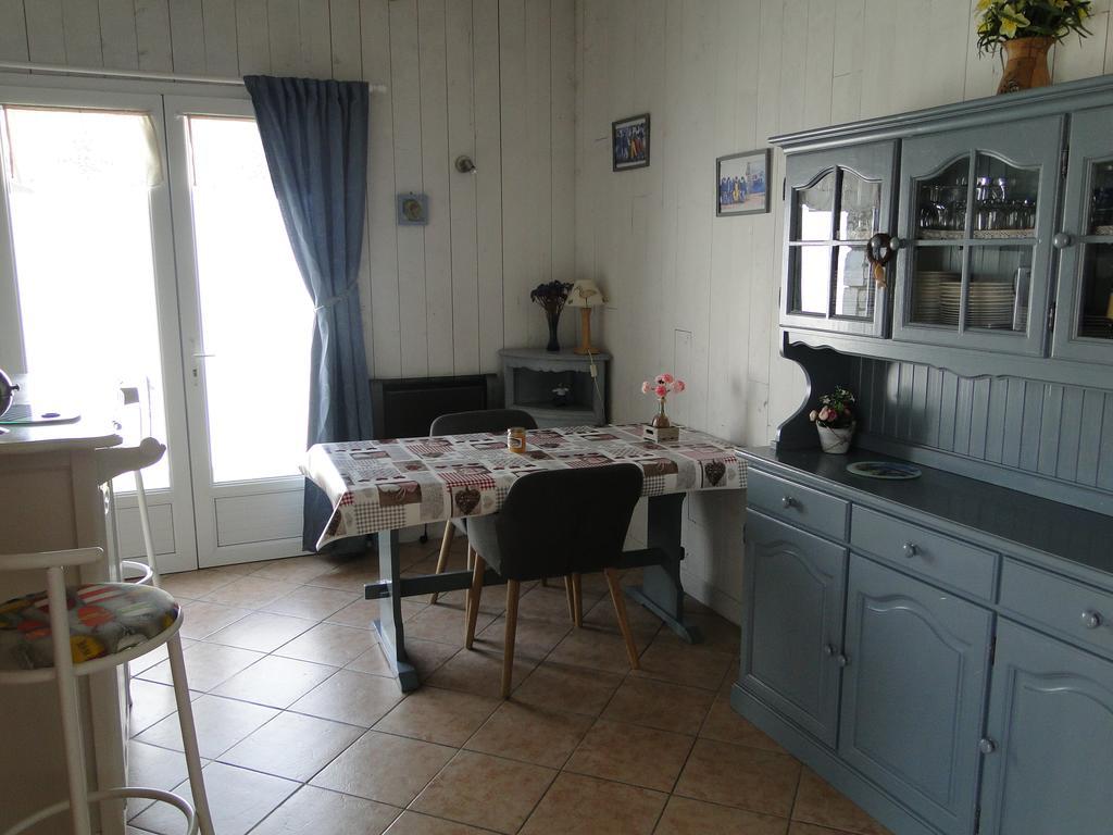 La Petite Maison Sur L'Ile De Re Ла-Флот Экстерьер фото